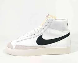 Blazer Mid 77